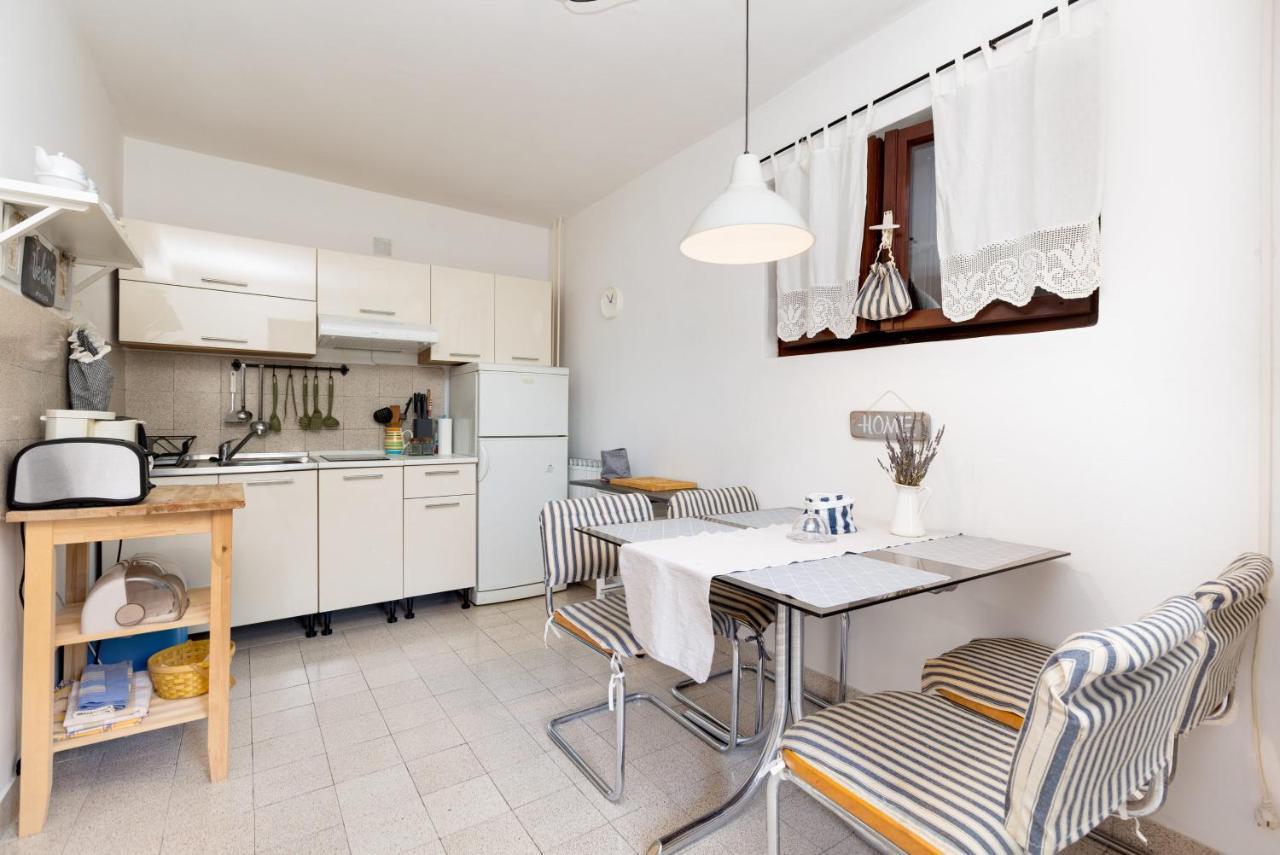 Apartments Gogsy Malinska Ngoại thất bức ảnh